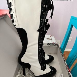 Bordello 126 lace-up boot, white and black